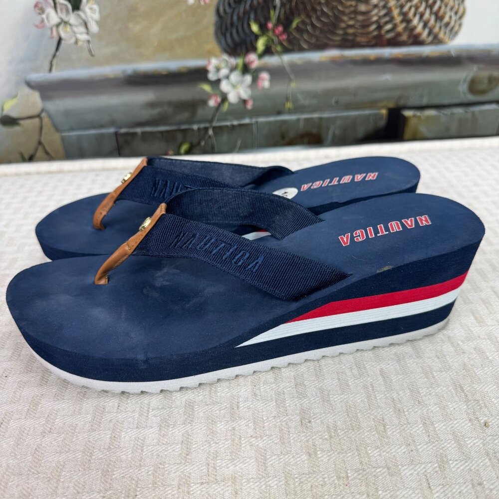 Nautica Womens Wedge Flip-Flops Size 10 Navy Blue & Red Striped Sole